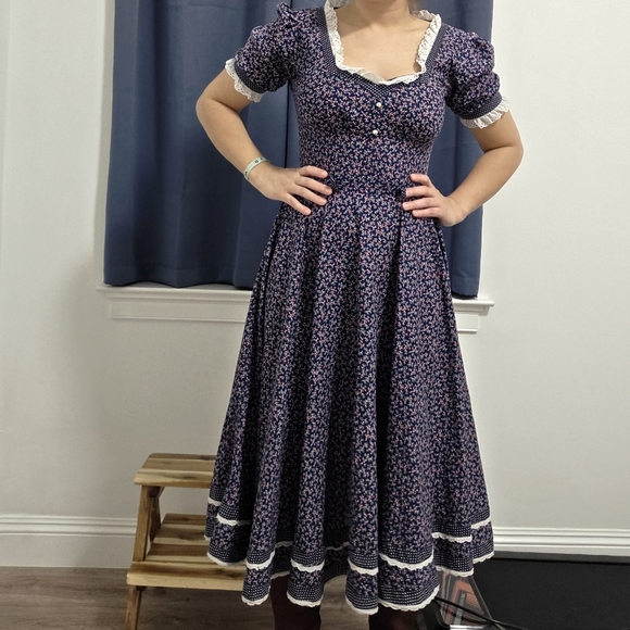 Gunne Sax Floral Navy Blue Dress - Picture 8 of 11